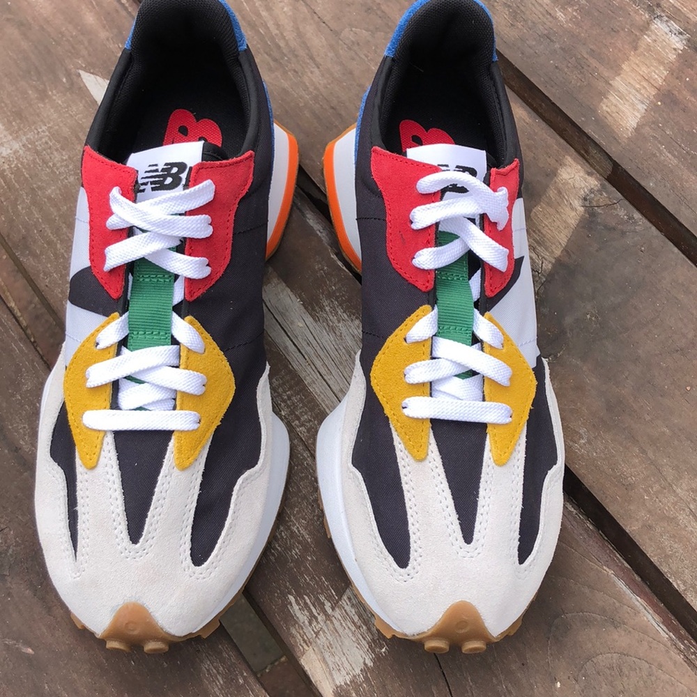 New balance sneaker 327 brand new